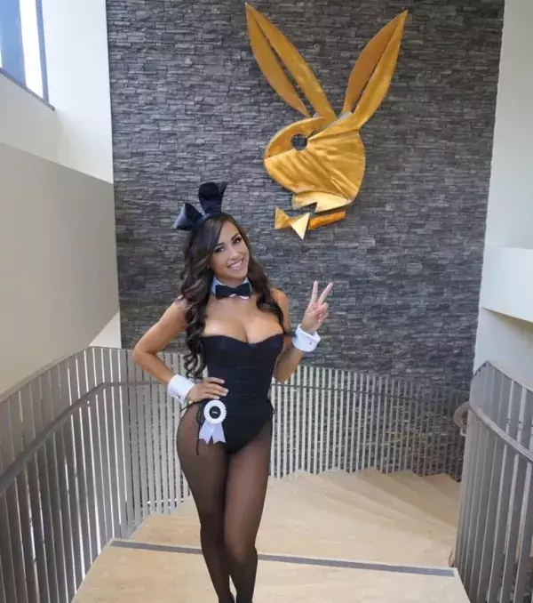 Ana Cheri ist Miss Oktober 2015 des Playboy-Magazins
