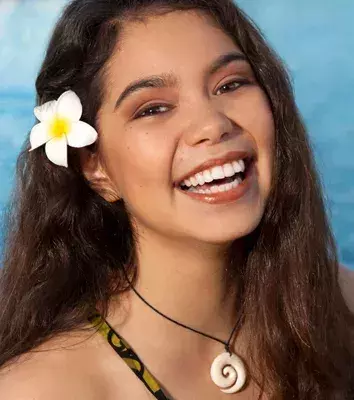 Auli I Cravalho, Hawaii