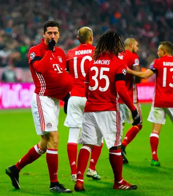 Bayern München - 448 Millionen Euro