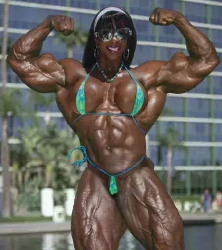 Binaraga Wanita gehört zu den besten Bodybuilderinnen der Geschichte