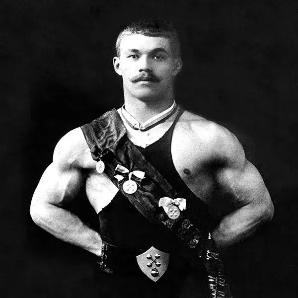 Bodybuilder mit Schnurrbart, um 1900