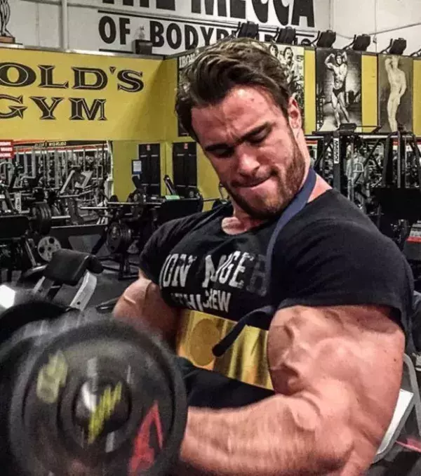 Calum Von Moger (King Chapstick). Snapchat: calvonlive