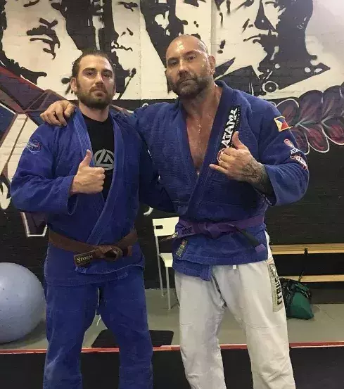 David Battista, der berühmte Catcher, hat mehr als 650 000 Fans auf Instagram (davebattista)