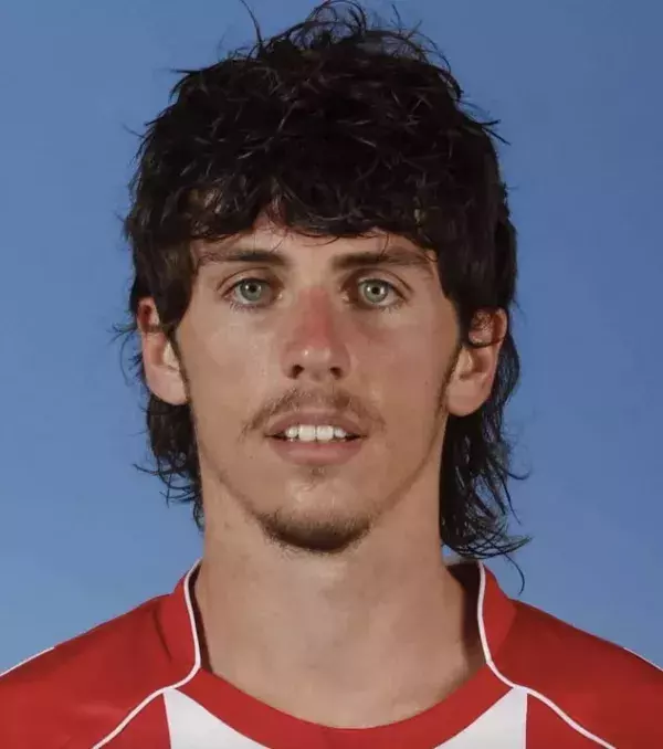 "Der professionelle Fussball - das ist Geld und Korruption. Das ist Kapitalismus, und der Kapitalismus ist böse. Ich möchte nicht zu diesem System gehören", Javi Poves, mit 25 in den Ruhestand gegangen