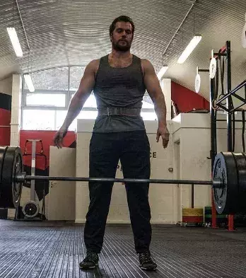 Der Schauspieler von Superman, Henry Cavill, hat mehr als 2,5 Millionen Abonnenten (henrycavill)