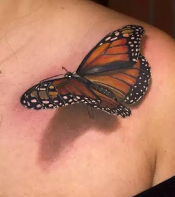 Der Schmetterling sieht so real aus, dass man ihn am liebsten anfassen will