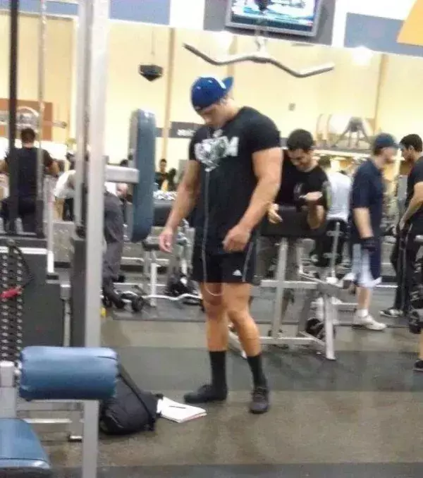 Echte Kerle lassen „Leg Day“ niemals aus!