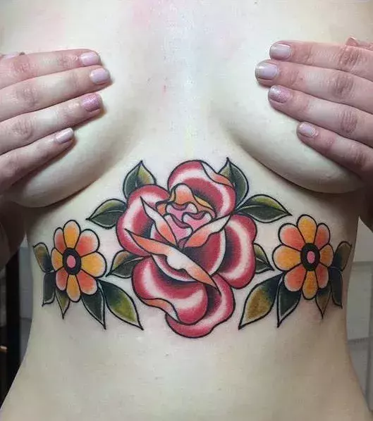 Eine Blume auf dem Körper...