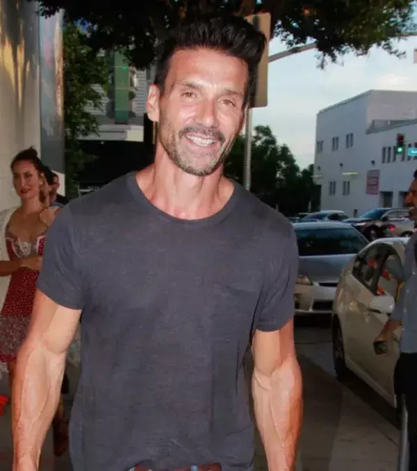 ..Frank Grillo passen