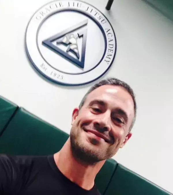 Freddie Prinze Jr., Schauspieler : Trägt den blauen Gürtel im Brazilian Jiu-Jitsu und boxt