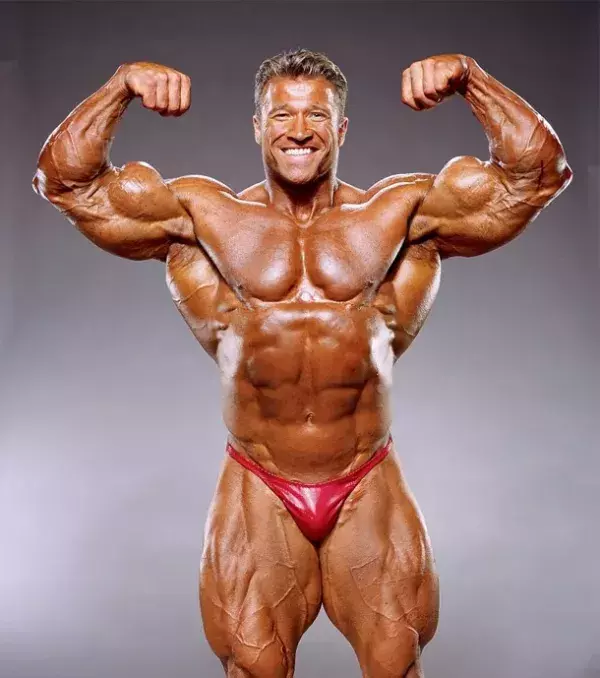 Gunter Schmierkamp - Bei den Arnold Classics ist er in den 2000er Jahren regelmäßig in der Top 10. Er gehört zu den besten deutschen Bodybuildern.