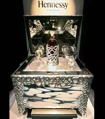 Henessy's Beauté du Siècle : 192.500 Euro.