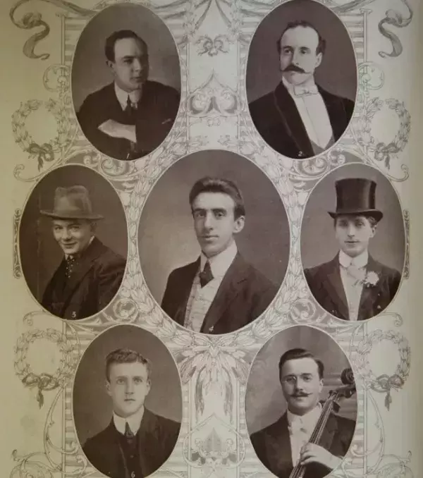 Ihr kennt sie, ohne sie zu kennen. Es sind die Musiker aus dem Orchester der Titanic. Sie wurden durch ihren Heldenmut zur Legende, indem sie bis zur letzten Sekunde gespielt haben, um die Passagiere zu beruhigen