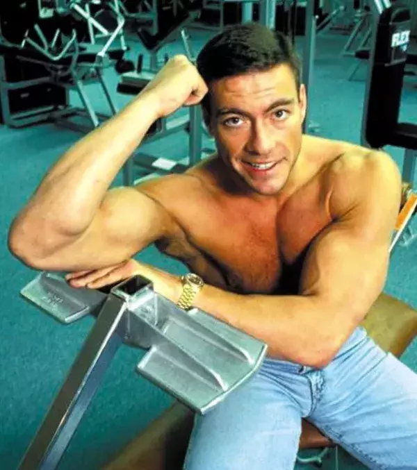 Jean-Claude van Damme: Allen Leuten mit denen ich trainiere, empfehle ich schwere, zusammengesetzte Übungen.