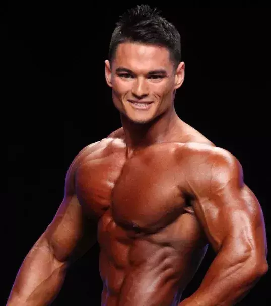Jeremy Buendia, auch echt ein schmucker Kerl, nicht?