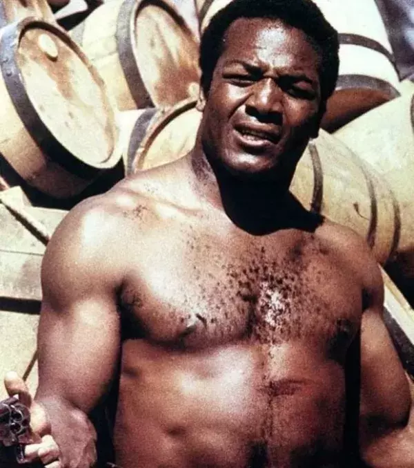 Jim Brown war zuerst Footballspieler und machte anschließend eine Karriere als Schauspieler