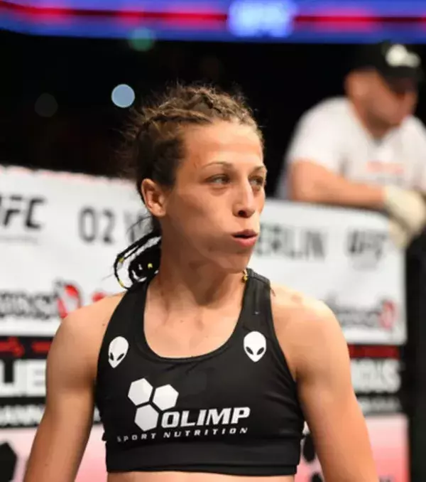 Joanna Jedrzejczyk: 4 Siege durch KO bei der MMA