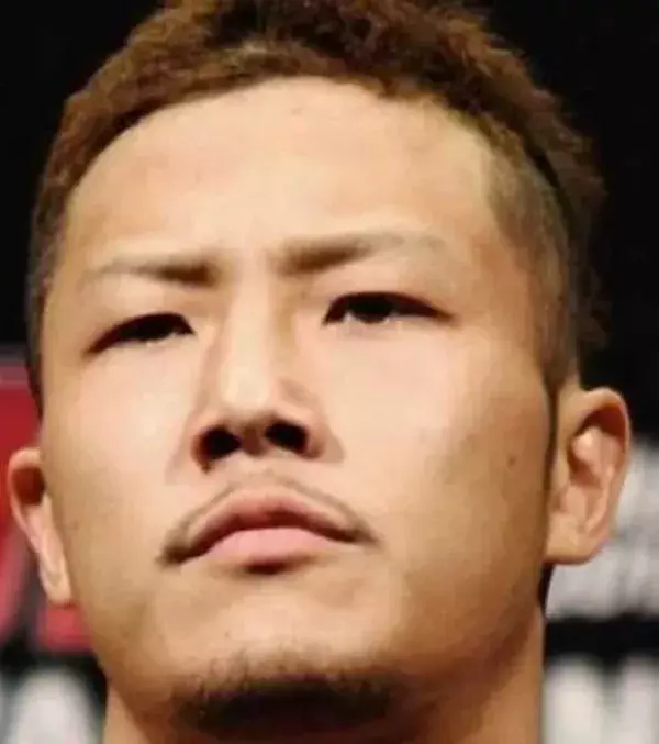 Kazuki Tokudome vor dem Kampf
