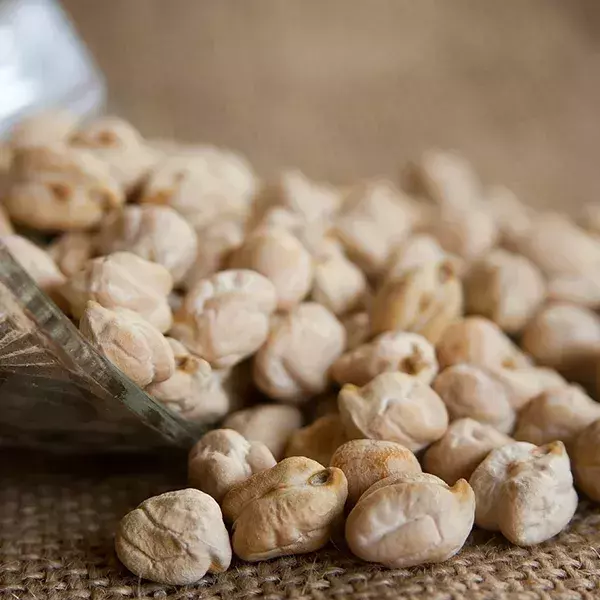 Kichererbsen eigenen sich gut für Salate oder Currys. Foto: Pixabay