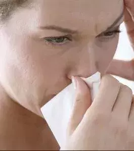 Abstoßender Geruch: Achtet auf eine ausreichende Körperhygiene!
