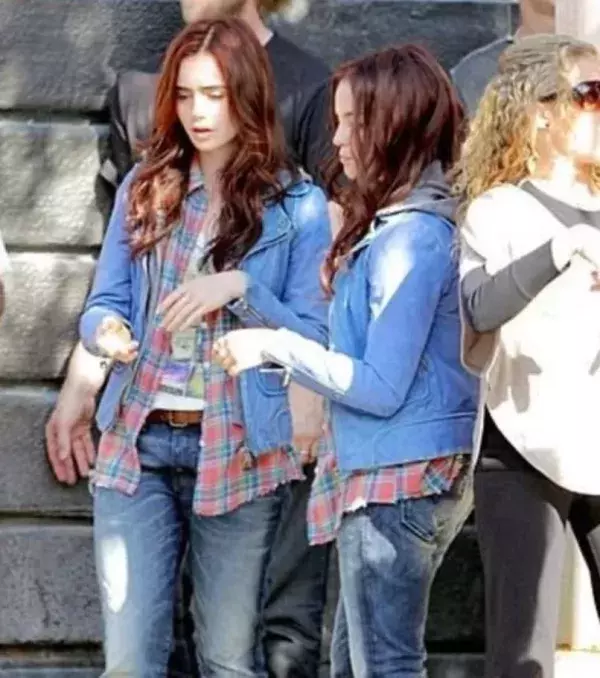 Lilly Collins