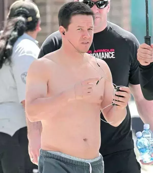 Marc Wahlberg mit seinem Bierbauch
