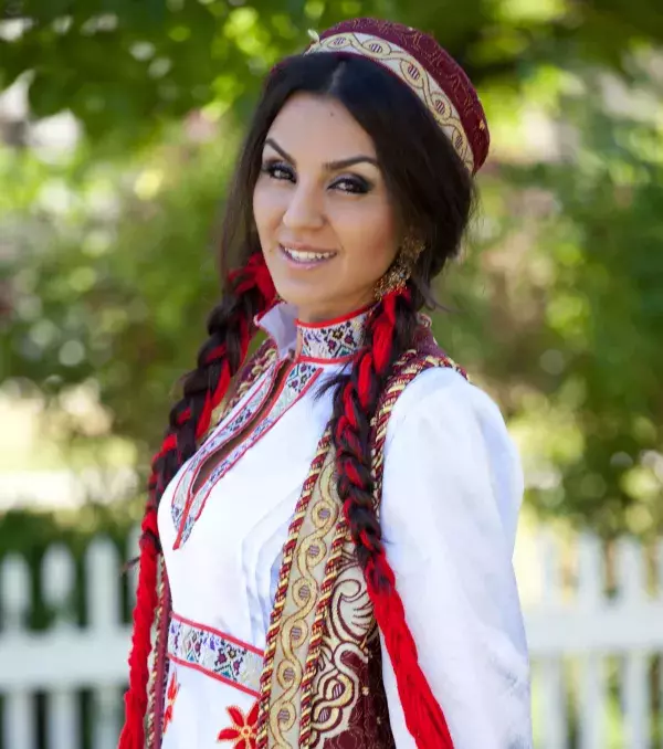 Nilufar Sherzod, Tadschikistan