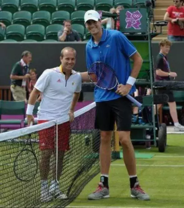 Olivier Rochus - Ist mit 1,63 m der kleinste Profi-Tennisspieler der Welt.