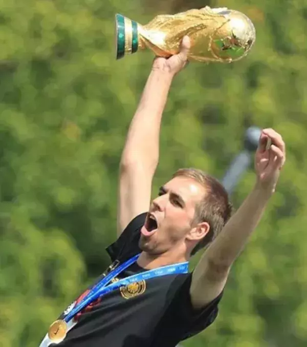 Philipp Lahm schaffte es als Kapitän der deutschen Nationalmannschaft den WM-Titel 2014 zu erlangen