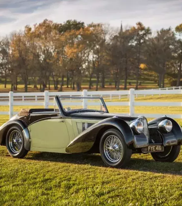 Platz 8: Bugatti Type 57S Cabriolet. Baujahr 1937. Preis: 6,3 Millionen Euro