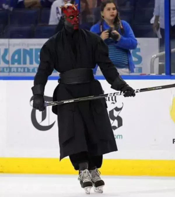 Schwert? Darth Maul setzt jetzt auf neue Waffen