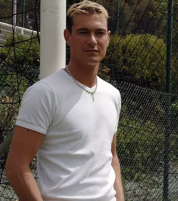 Sébastien Hamel: Der ehemalige Torhüter von Auxerre wird von einem Vermögensverwalter betrogen. Heute muss er als Torwarttrainer in Reims große Schulden abbezahlen.