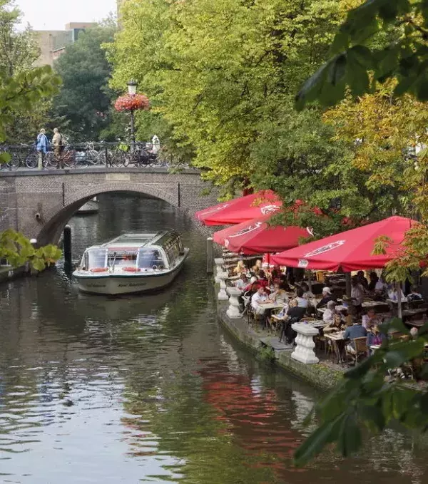 Spendable Städte: Utrecht (Niederlande): Die Stadt hat kürzlich das Grundeinkommen eingeführt. Dadurch können 300 Einwohner 900 Euro im Monat erhalten. Wird dies bald für alle eingeführt?