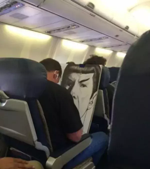 Spock in einem Raumschiff