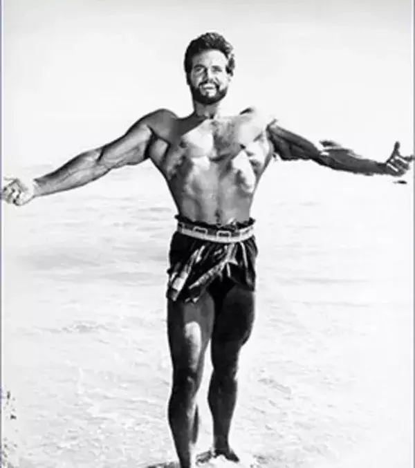 Steve Reeves - 1940
