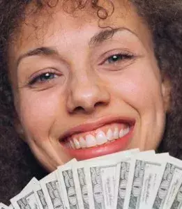 Die glückliche Evelyn Adams hat zweimal im Lotto gewonnen. Allerdings wohnte sie in einem anderen Staat, als in dem, in dem sie gewonnen hatte, und so durfte sie den Gewinn nie abholen.