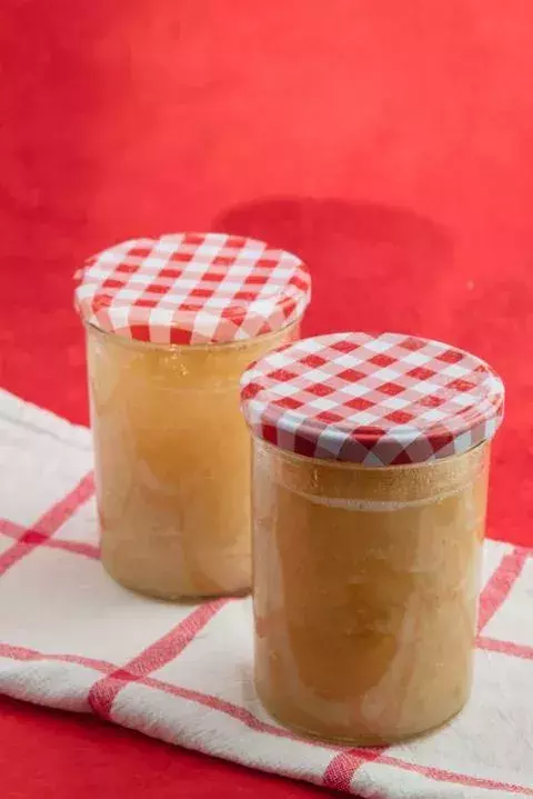 Das solltet ihr im Haus haben: Obstkompott oder -konserven