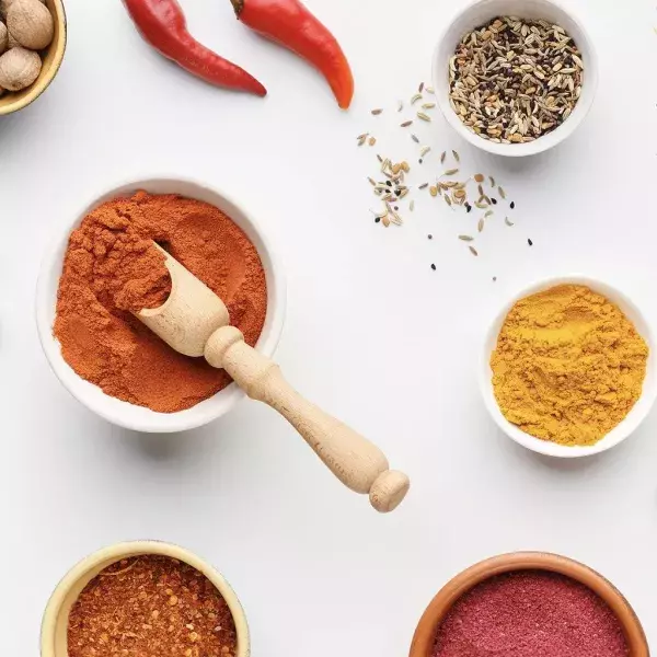 Scharfe Gewürze wie Chili und Curry