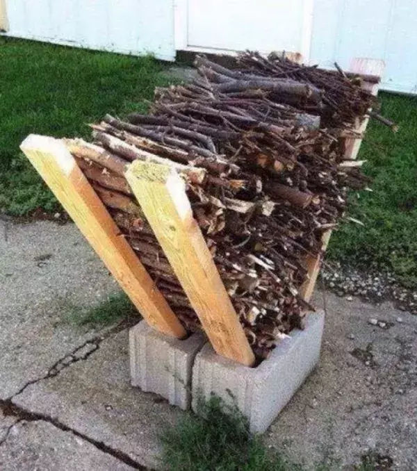 Und passend dazu als Holzständer