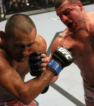 UFC 139: Dan Henderson vs. Mauricio Rua