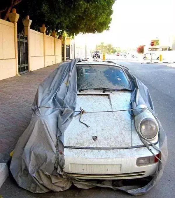 Verwahrlostes Auto: Dieses Auto will wieder fahren