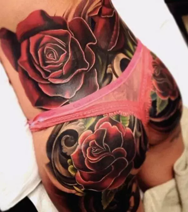Von nahem ist das Tattoo noch hässlicher