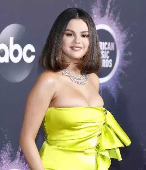 Auch viele andere Weltstars wie Selena Gomez, Shawn Mendes, Margot Robbie, Naomi Watts, Hugh Jackman haben gespendet.