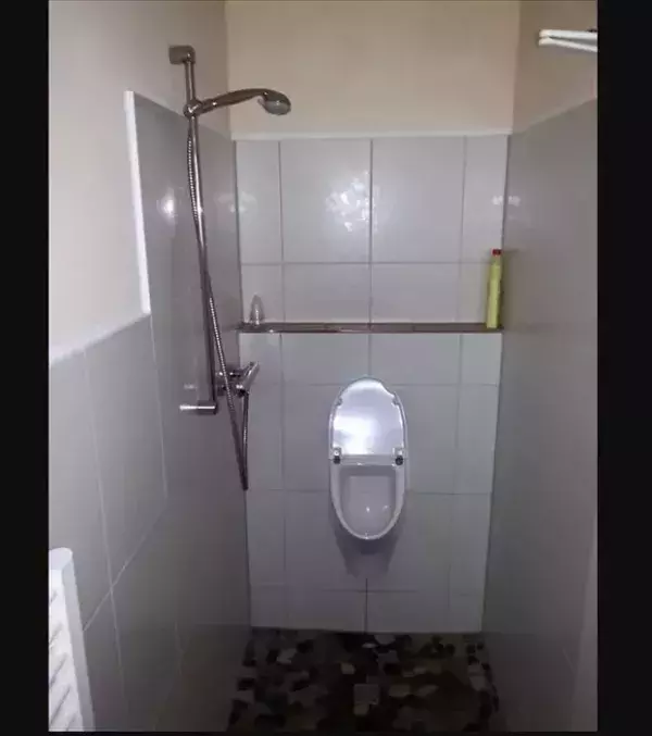 Badezimmer-Fails: Eine 2-in-1-Dusche!