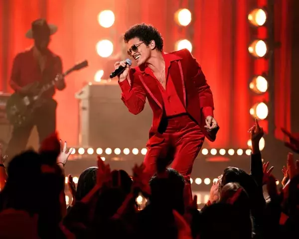 Bruno Mars
