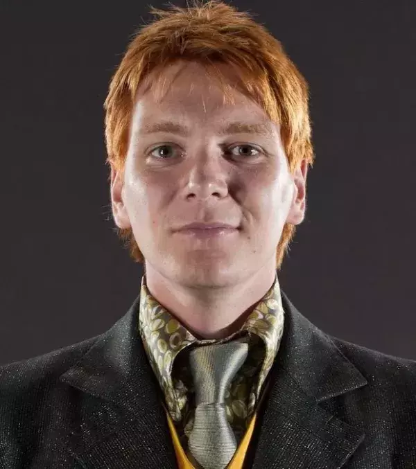 Gemeinsam mit seinem Zwillingsbruder James Phelps, der die Rolle des George Weasley innehatte