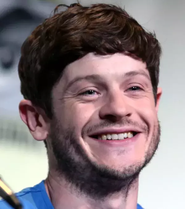 Iwan Rheon (Ramsay Bolton): 1m73
