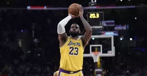 Platz 9 - Basketballspieler LeBron James 