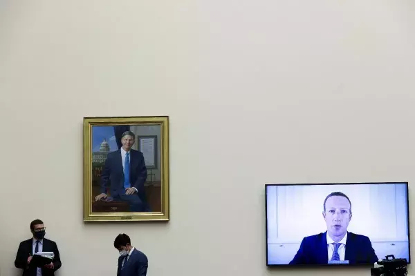 Was wäre, wenn Zuckerberg sein Vermögen verschenken würde?