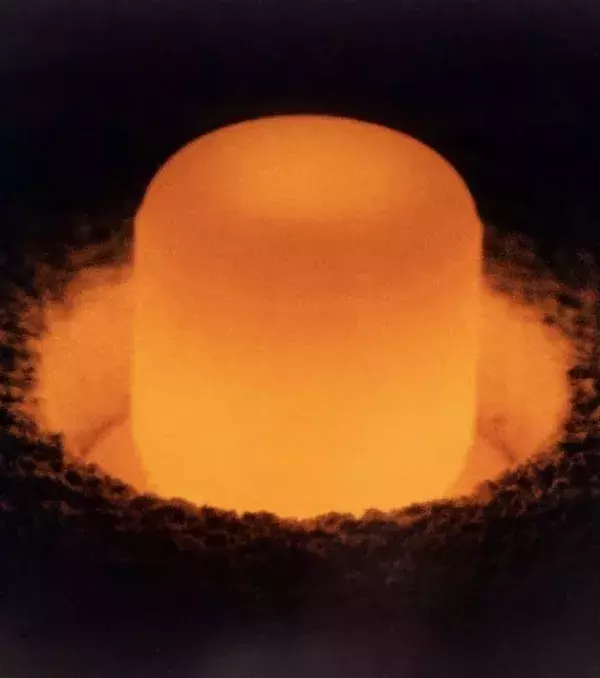 7 - Plutonium: 3672 Euro pro Gramm